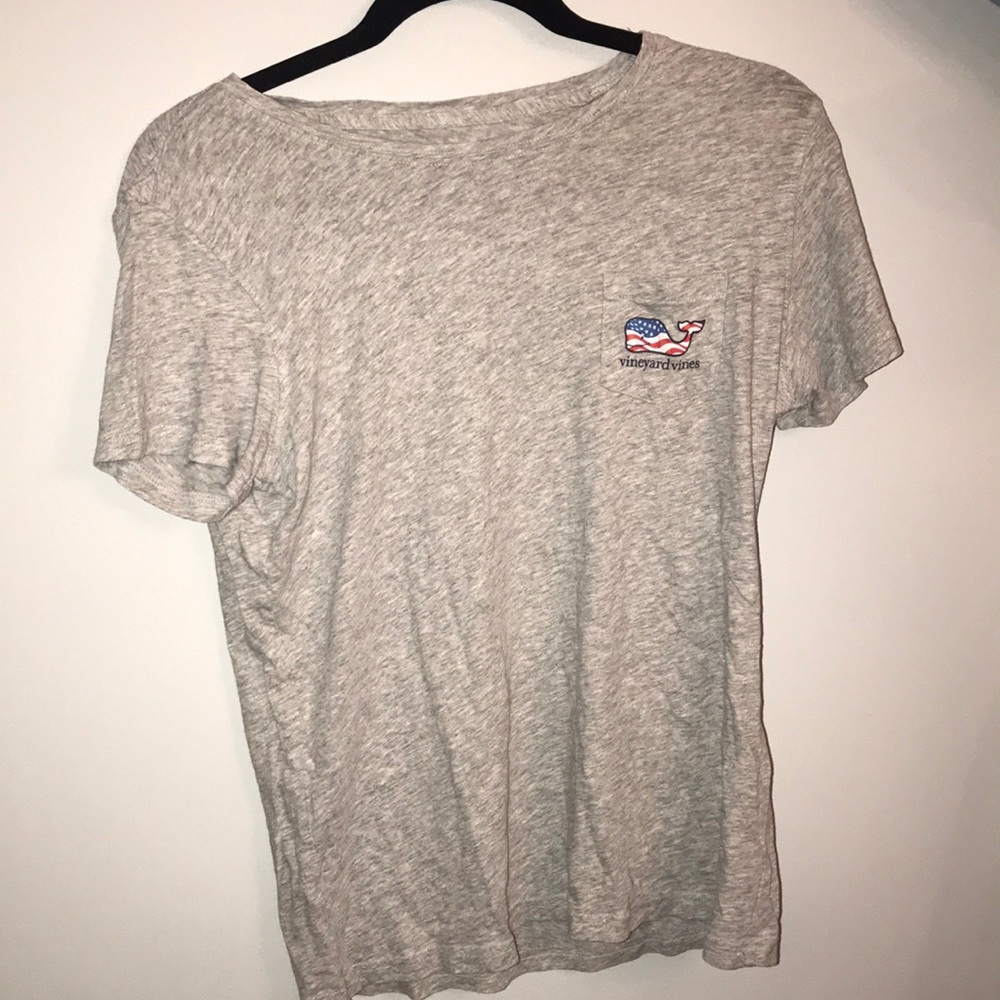 vineyard vines tshirt